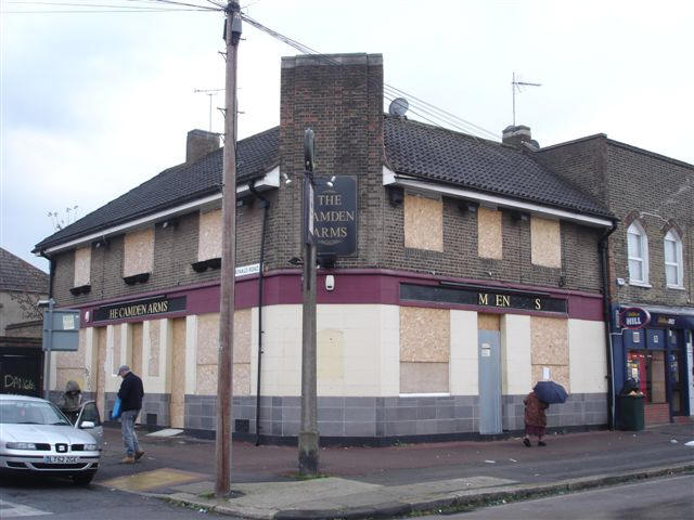 Camden Arms, 70 Field Road, London, E7 - in November 2007