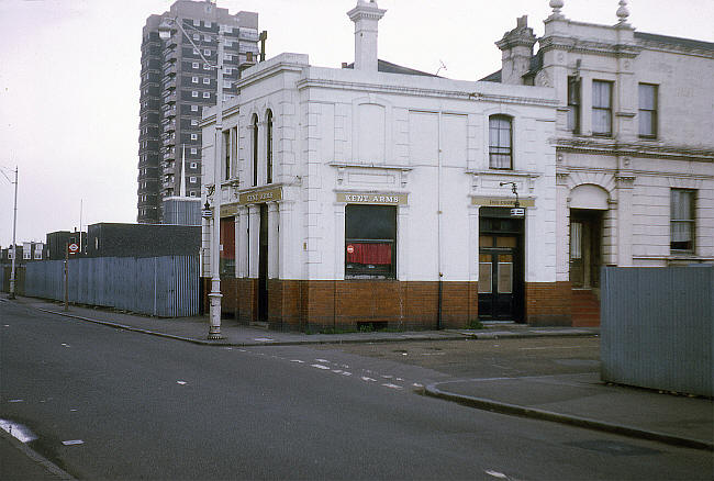Kent Arms, 206 Albert Road, North Woolwich - in May 1971