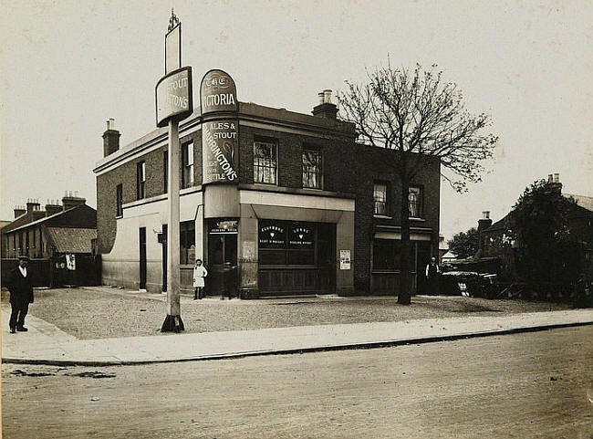 Victoria, Victoria Road, Romford - in 1919