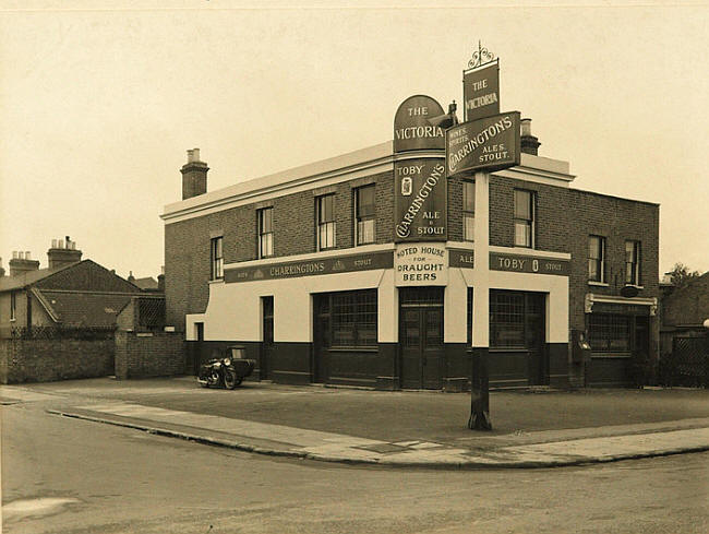 Victoria, Victoria Road, Romford - in 1937