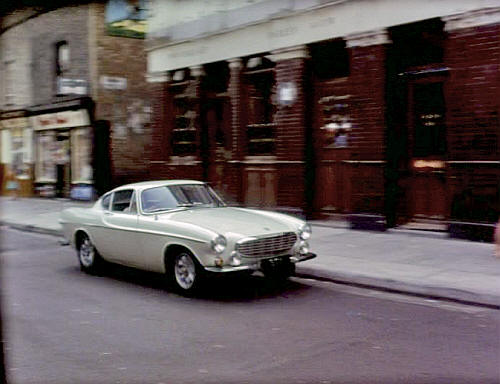 Barley Mow, Popham road N1 from The Saint TV series episode, When Spring Is Sprung 1967.