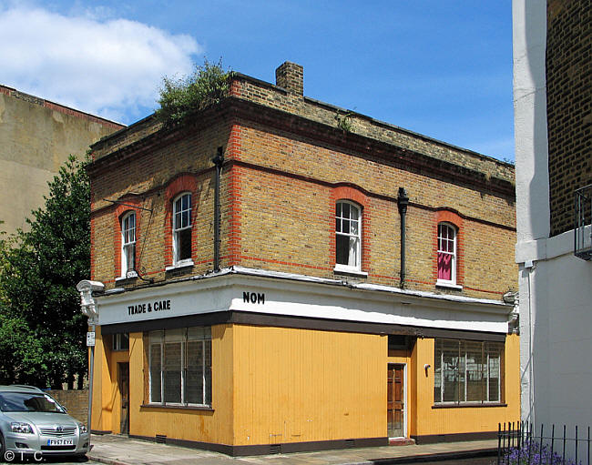 Coopers Arms, 9 Newell Street E14 - in June 2014