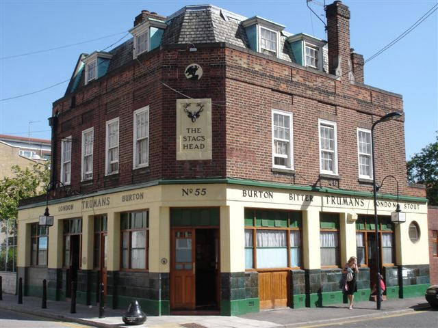 Stag's Head, 55 Orsman Road, N1 - in May 2007