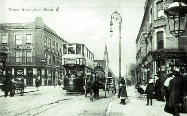 Hare & Hounds,  Stoke Newington Road, on the left - in 1907